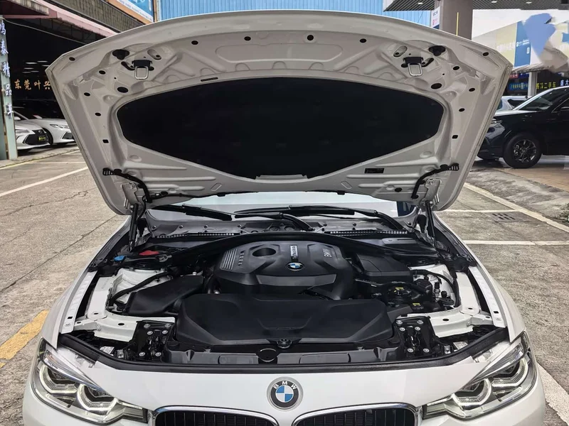 BMW 3-Series — фото 14