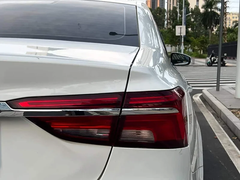 Roewe i6 Classic — фото 27