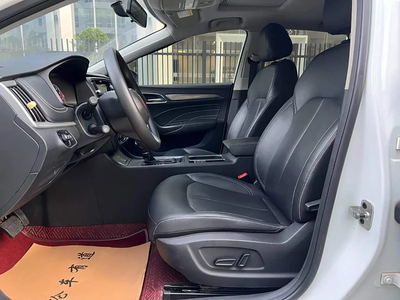 Roewe i6 Classic — фото 3
