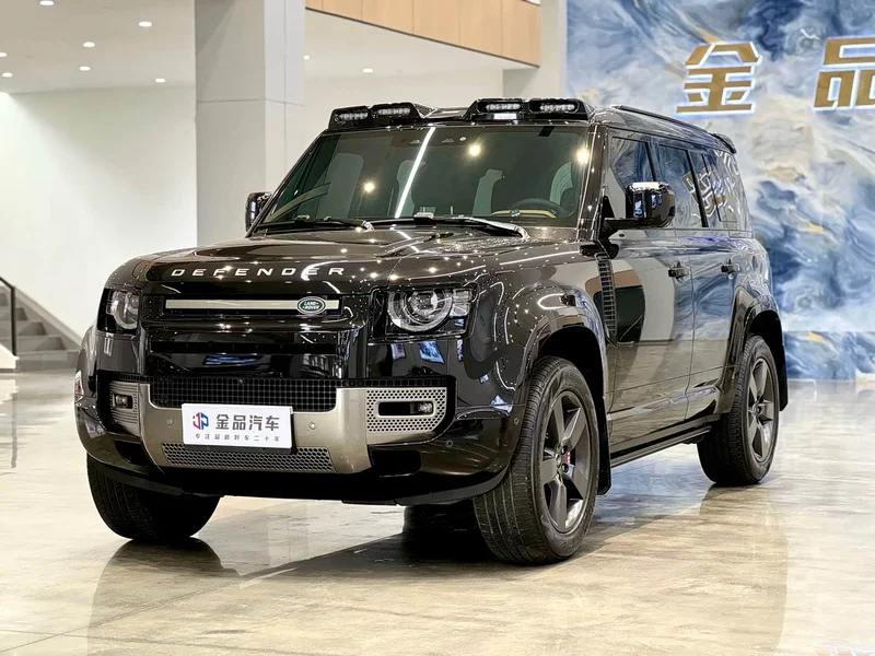 Land Rover Defender — фото 1