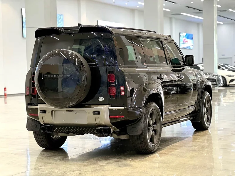 Land Rover Defender — фото 4