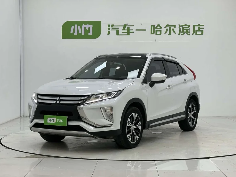 Mitsubishi Eclipse Cross — фото 1