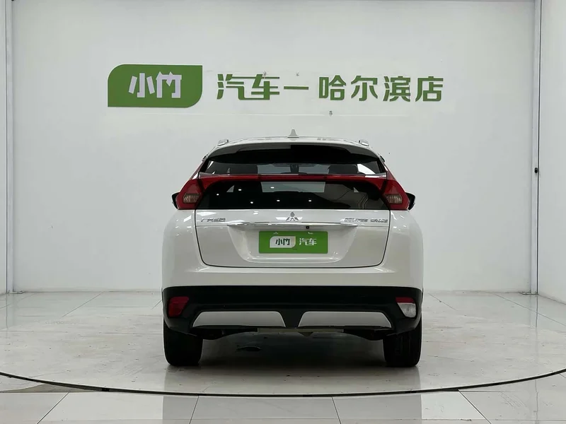 Mitsubishi Eclipse Cross — фото 6