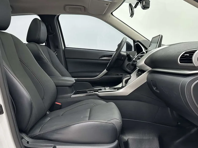 Mitsubishi Eclipse Cross — фото 8
