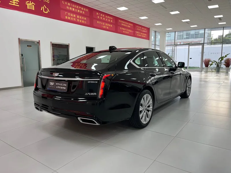 Cadillac CT6 — фото 16