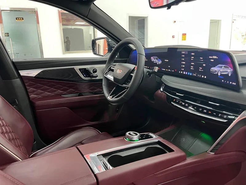 Cadillac CT6 — фото 22