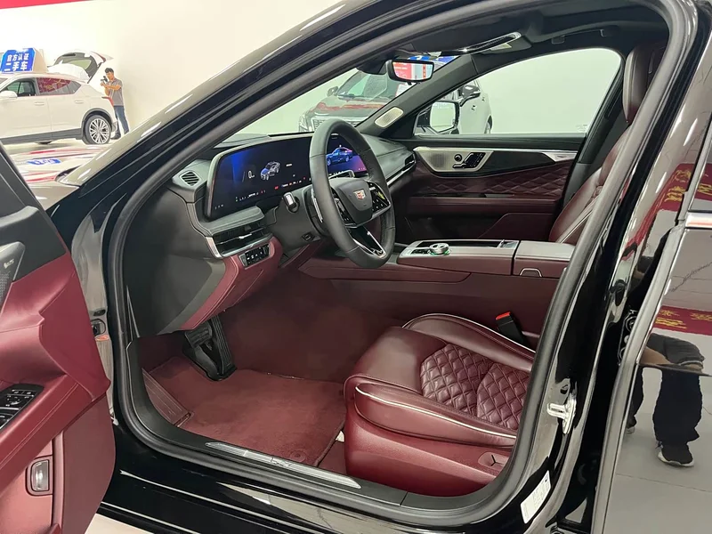 Cadillac CT6 — фото 4