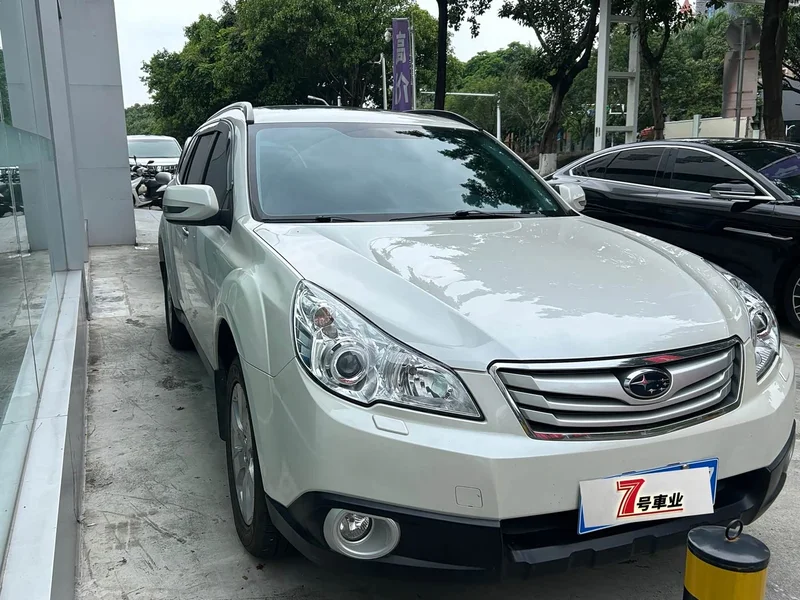 Subaru Outback — фото 2