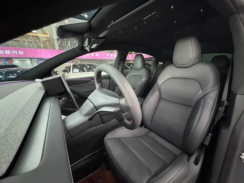 Tesla Model Y — фото 12