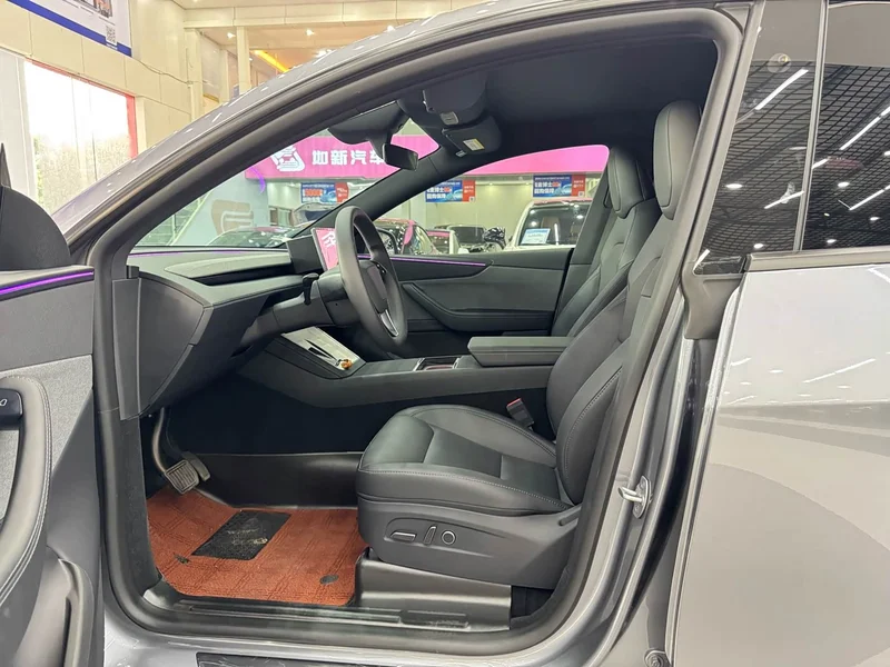 Tesla Model Y — фото 13