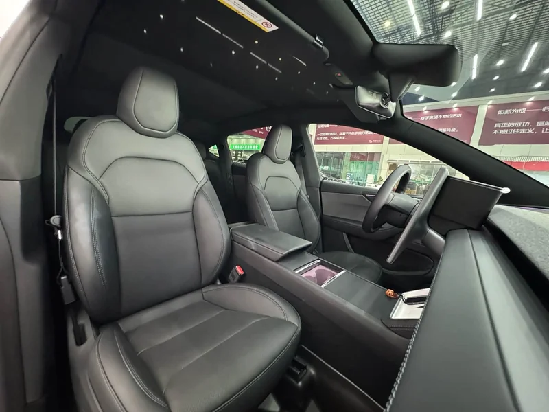 Tesla Model Y — фото 16