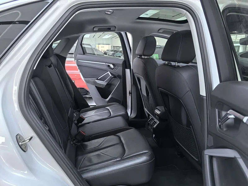 Audi Q3 Sportback — фото 11