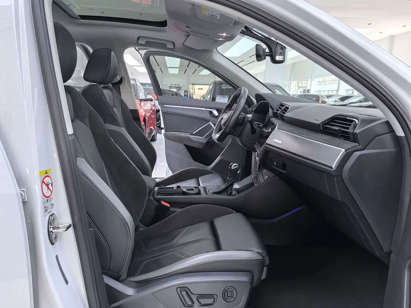 Audi Q3 Sportback — фото 12