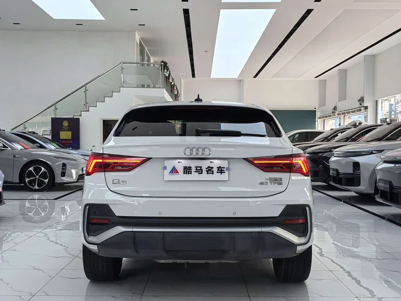 Audi Q3 Sportback — фото 14