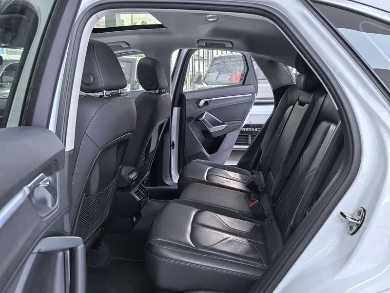 Audi Q3 Sportback — фото 10