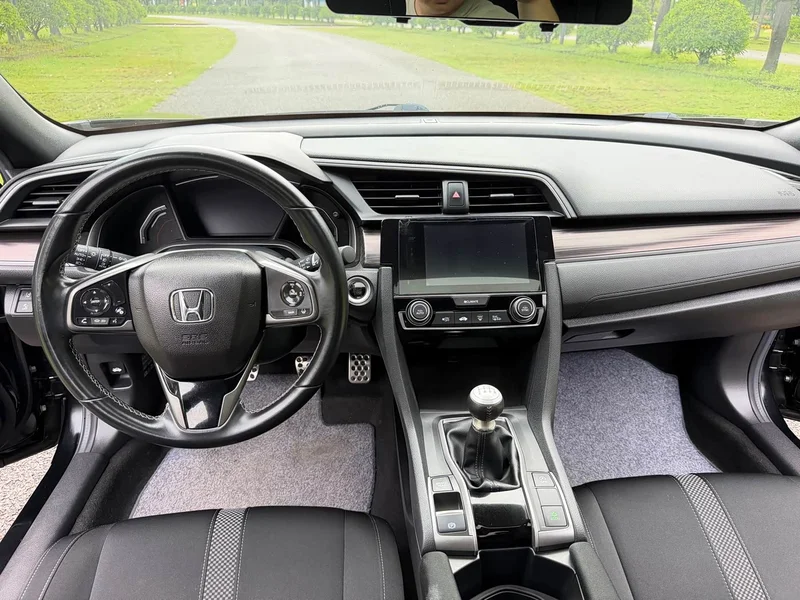 Honda Civic — фото 16