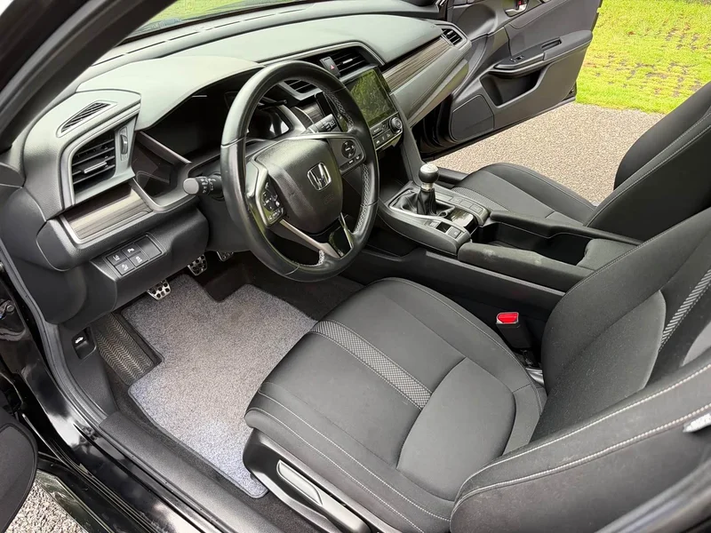 Honda Civic — фото 10