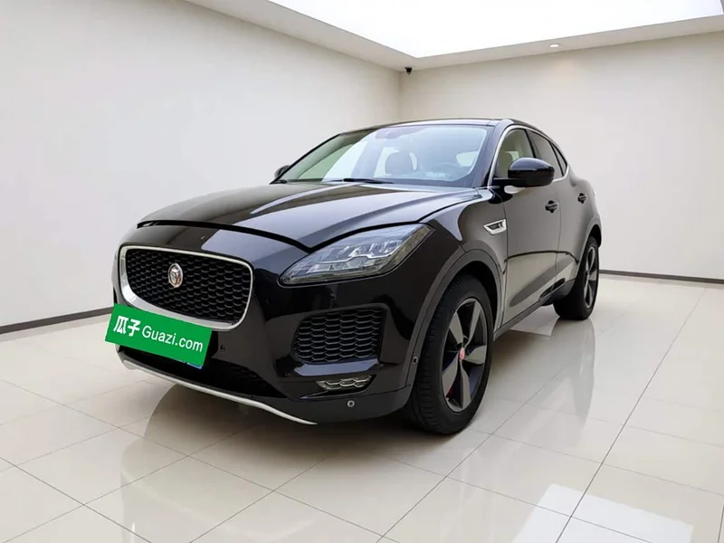 Jaguar E-PACE — фото 1