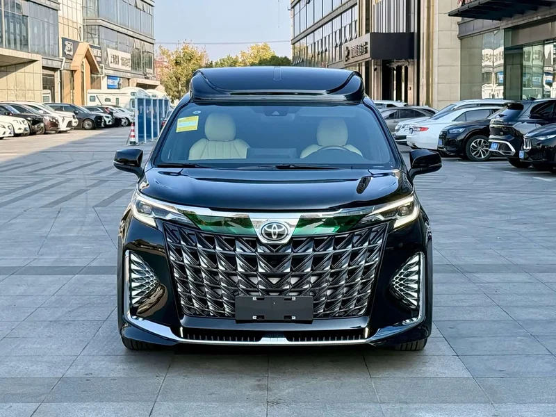 Toyota Sienna — фото 2