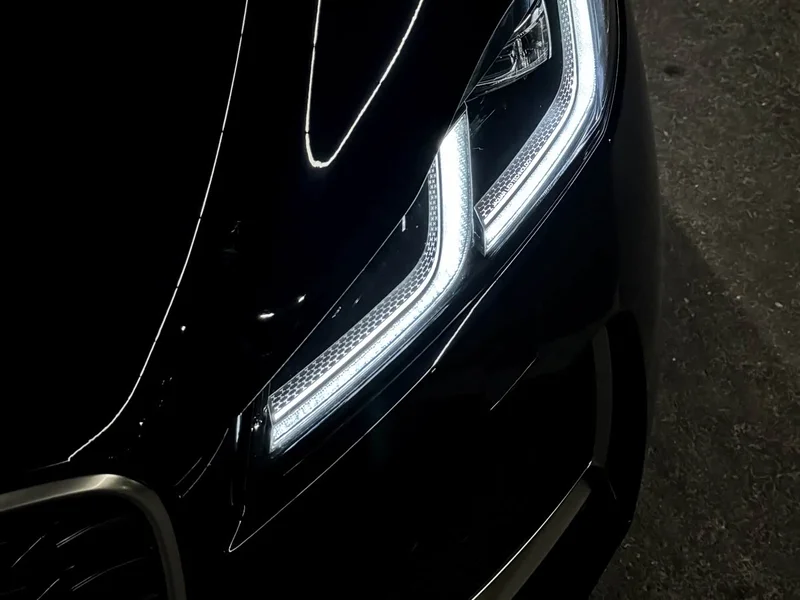 Jaguar F-PACE — фото 11