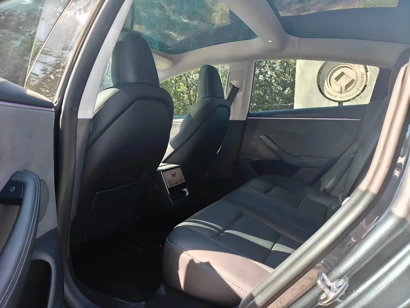 Tesla Model 3 — фото 6