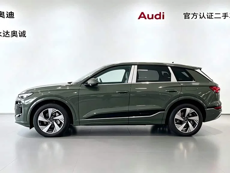 Audi Q6L e-tron — фото 2