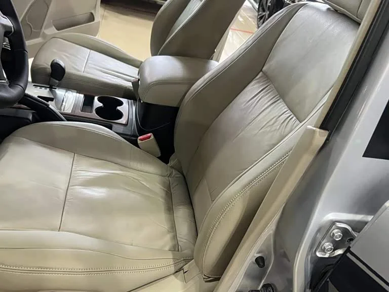 Mitsubishi Pajero (Imported) — фото 18