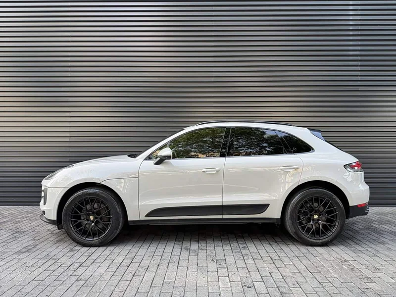 Porsche Macan — фото 12