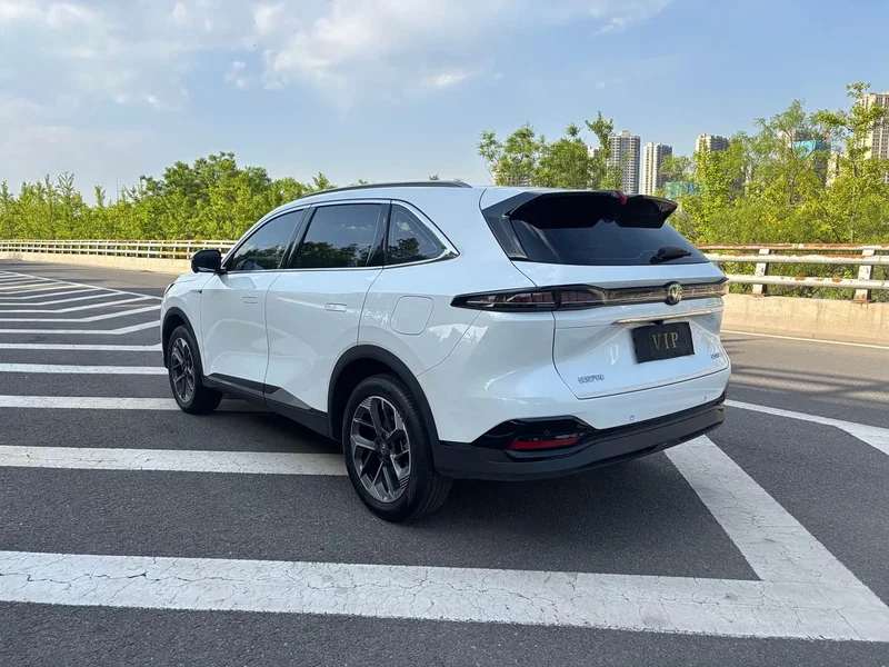 Changan CS75PLUS — фото 7