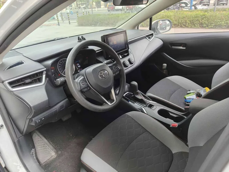 Toyota Corolla — фото 7