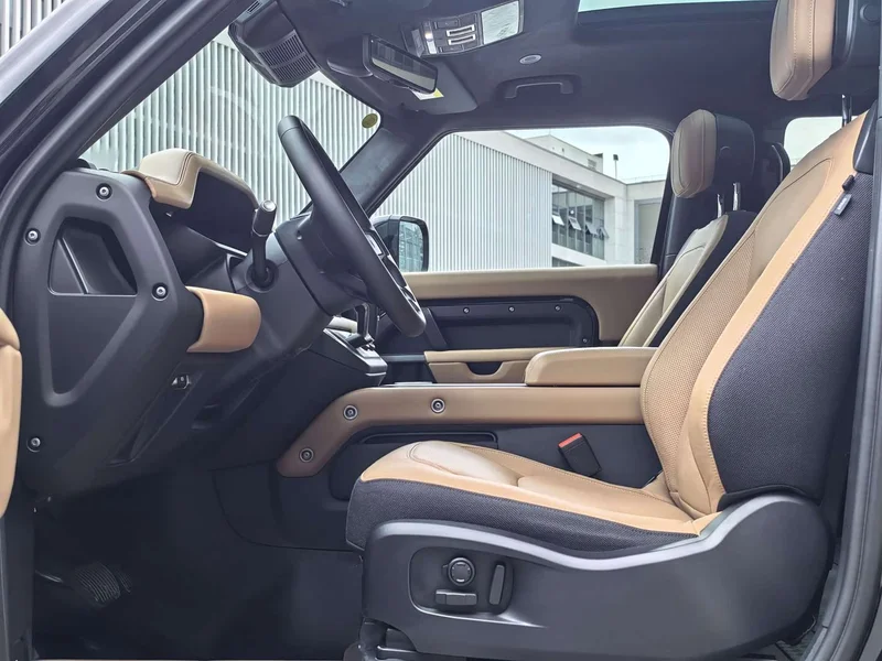 Land Rover Defender — фото 13