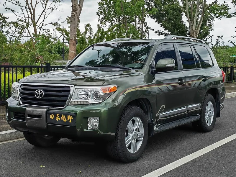Toyota Land Cruiser (Imported) — фото 2