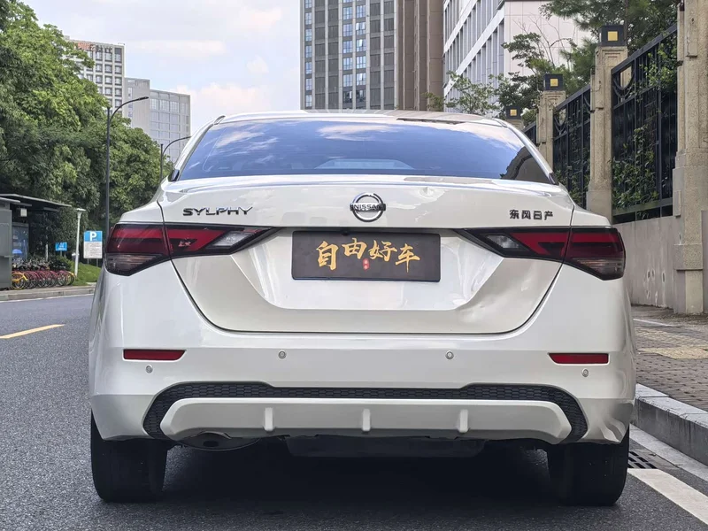 Nissan Sylphy — фото 21