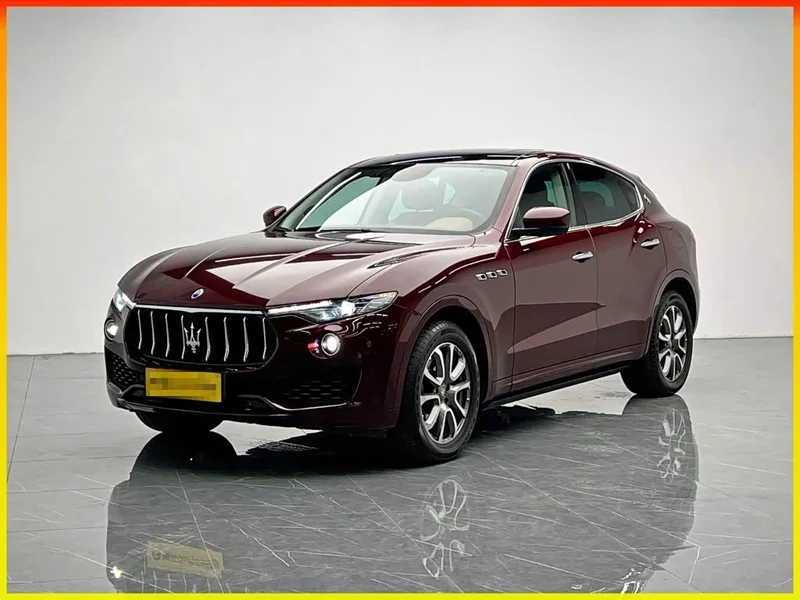 Maserati Levante — фото 1