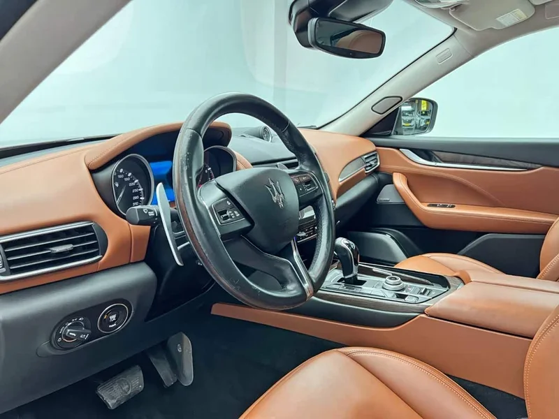 Maserati Levante — фото 15