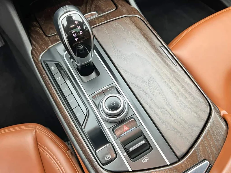 Maserati Levante — фото 20