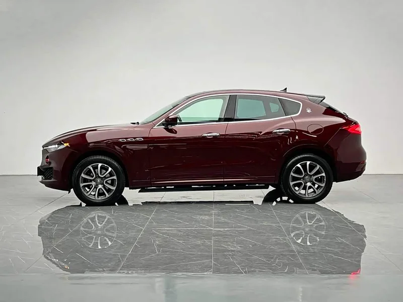 Maserati Levante — фото 3