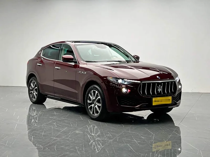 Maserati Levante — фото 8