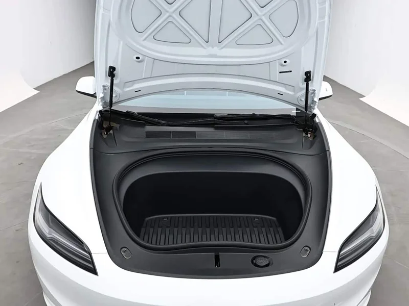 Tesla Model 3 — фото 17