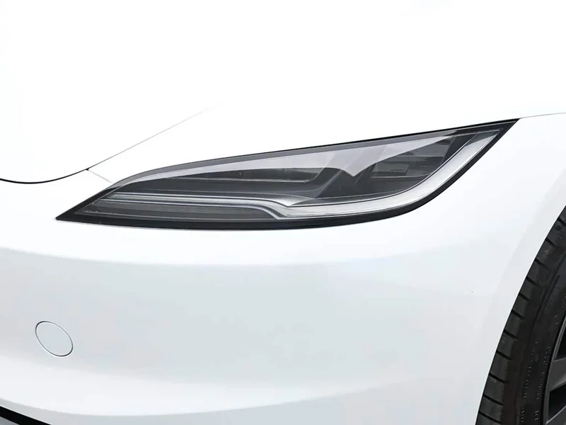 Tesla Model 3 — фото 18