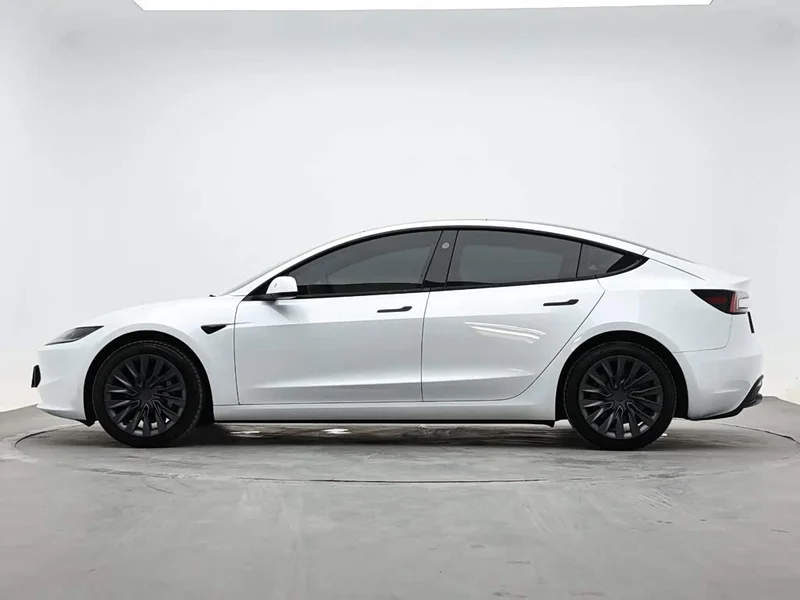 Tesla Model 3 — фото 6