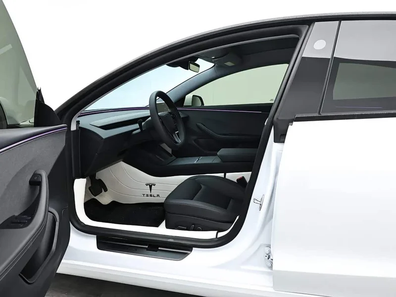 Tesla Model 3 — фото 10