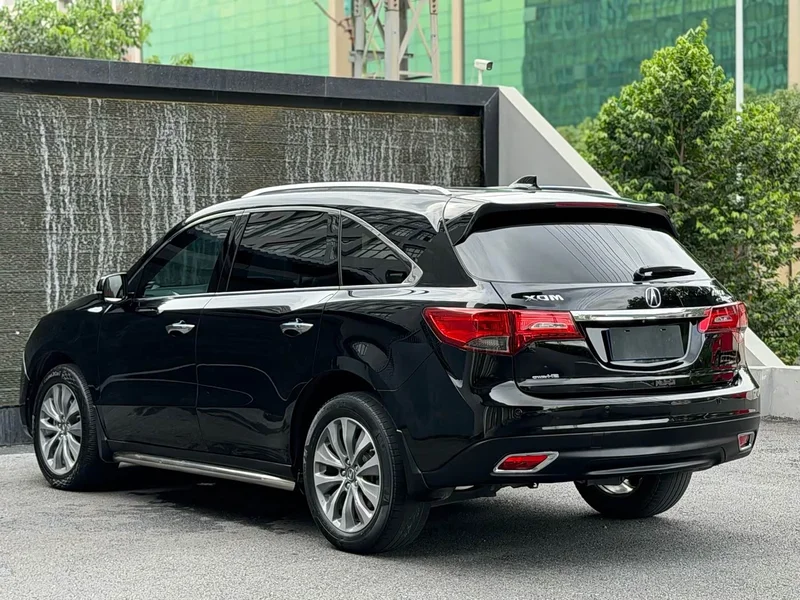 Acura MDX — фото 10