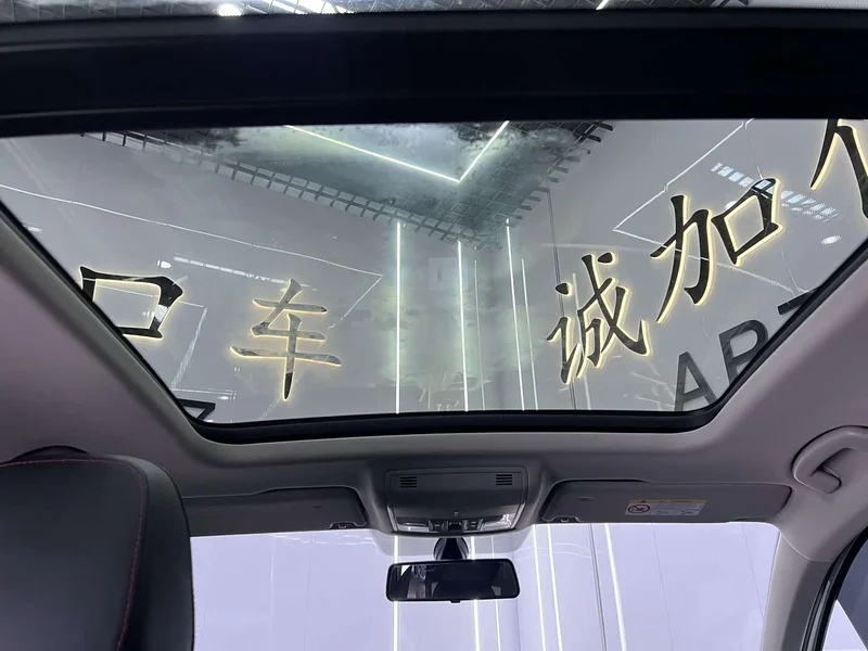 Skoda Karoq — фото 15