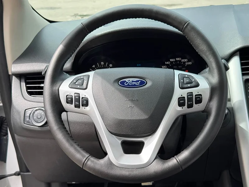 Ford Edge — фото 11