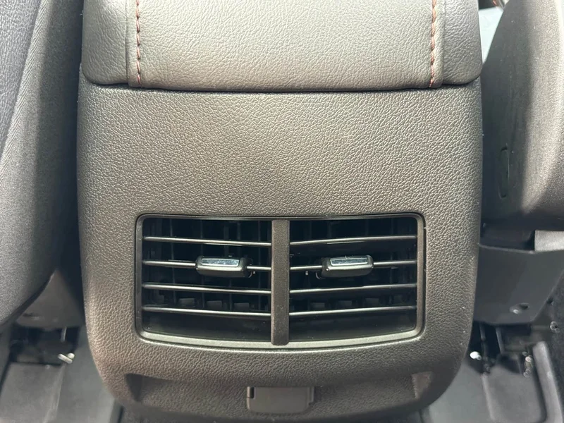 Ford Edge — фото 12