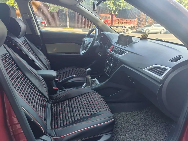 Changan Yuexiang V7 — фото 10