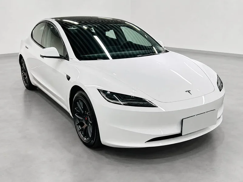 Tesla Model 3 — фото 3