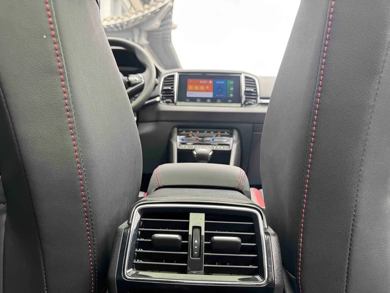 Skoda Karoq — фото 18
