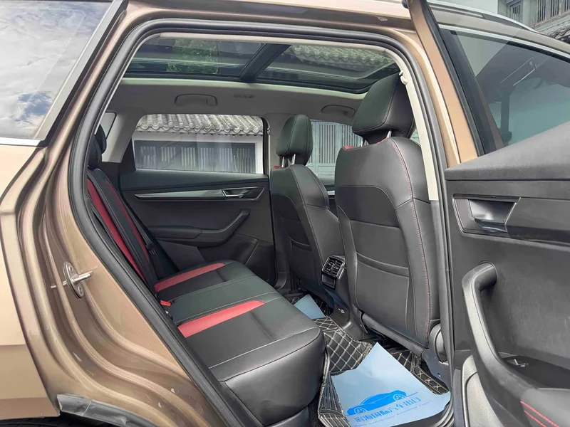 Skoda Karoq — фото 9